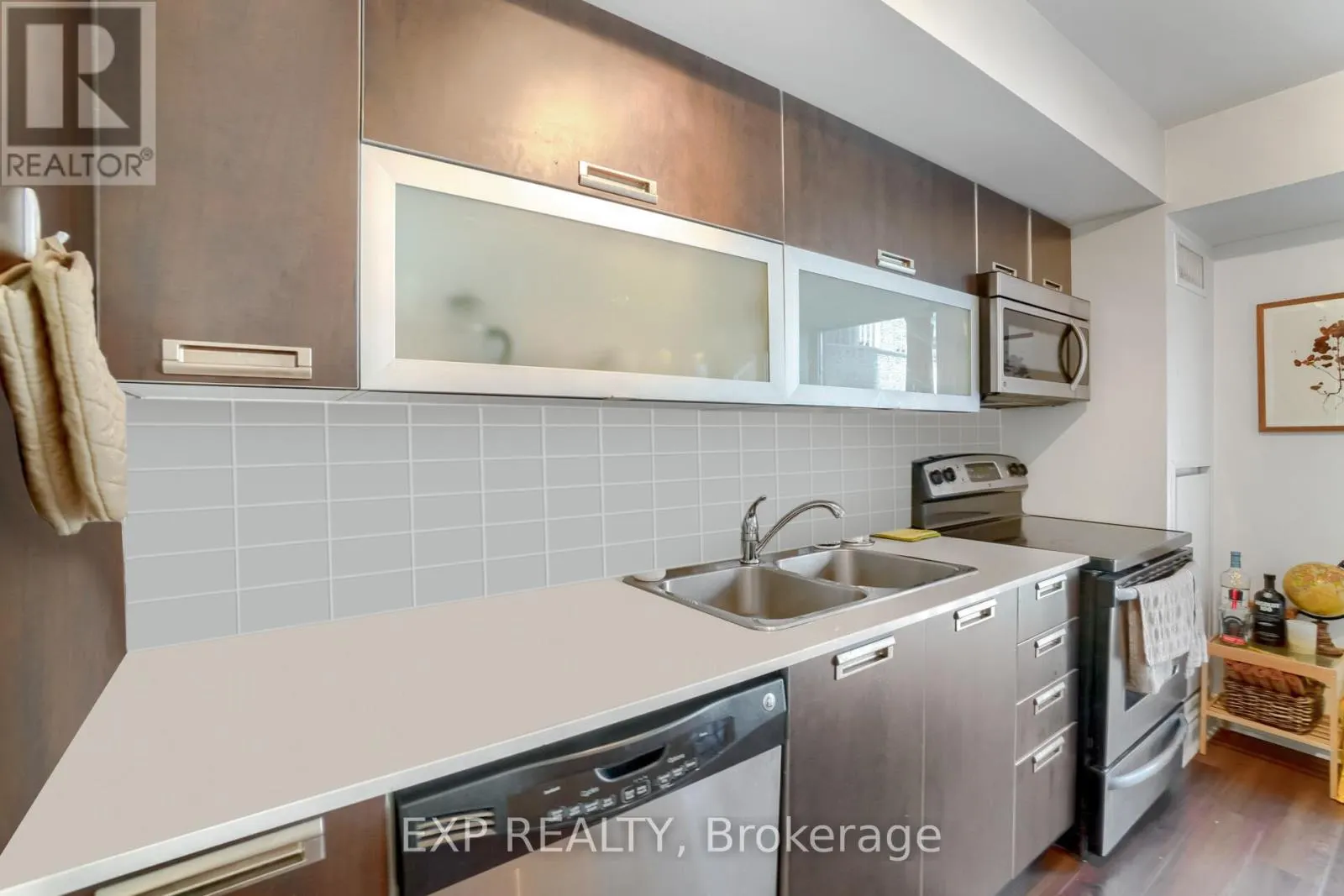 308 - 28 TED ROGERS WAY