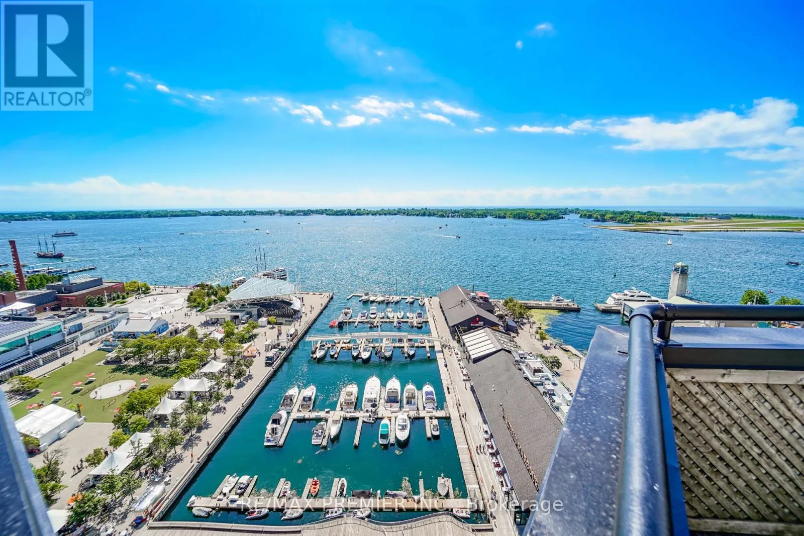 UNIT 601 - 250 QUEENS QUAY BOULEVARD W