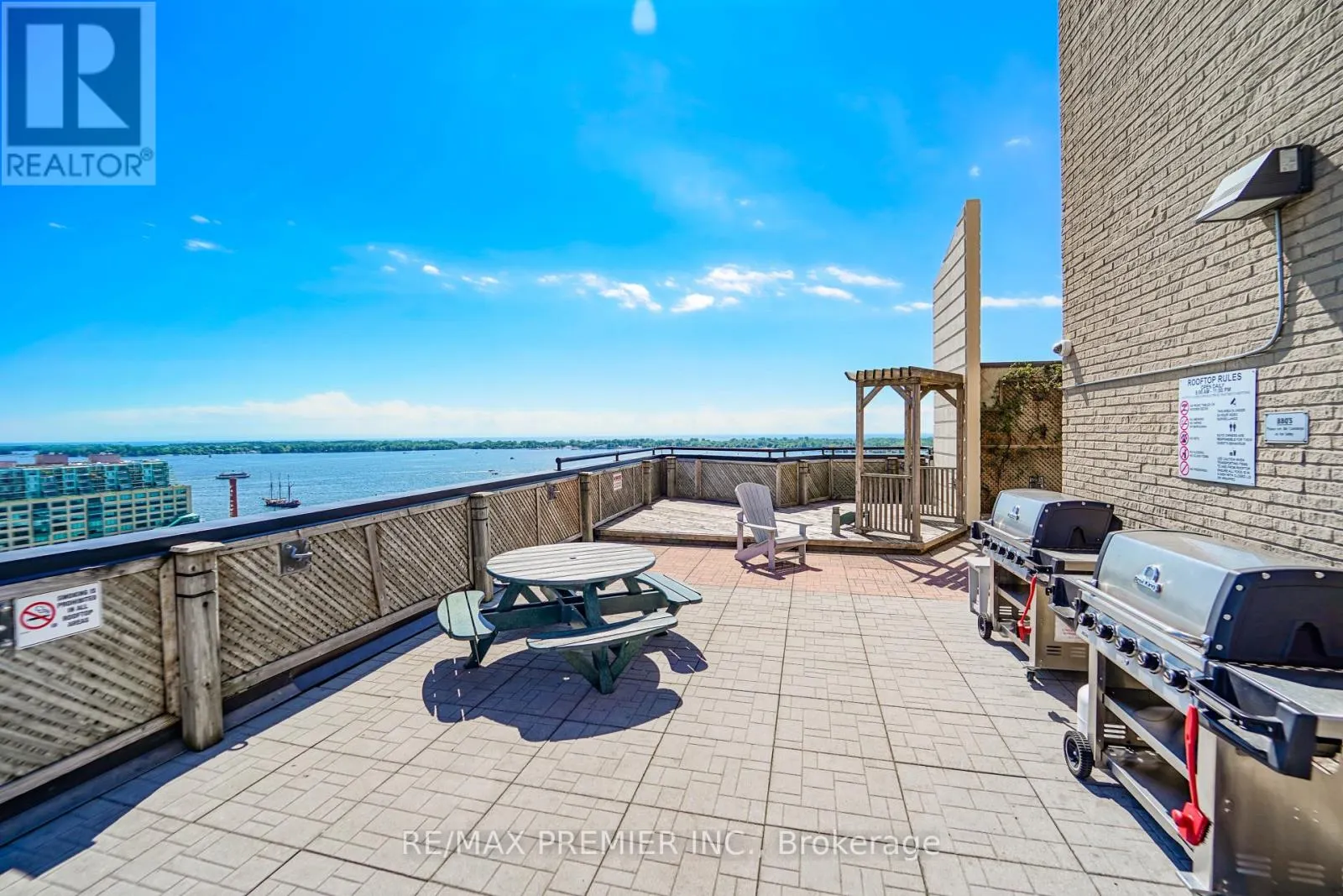 UNIT 601 - 250 QUEENS QUAY BOULEVARD W
