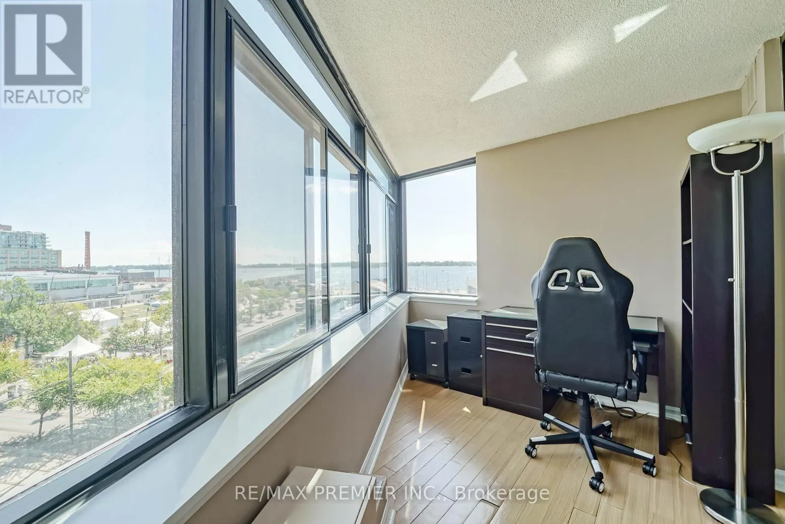 UNIT 601 - 250 QUEENS QUAY BOULEVARD W