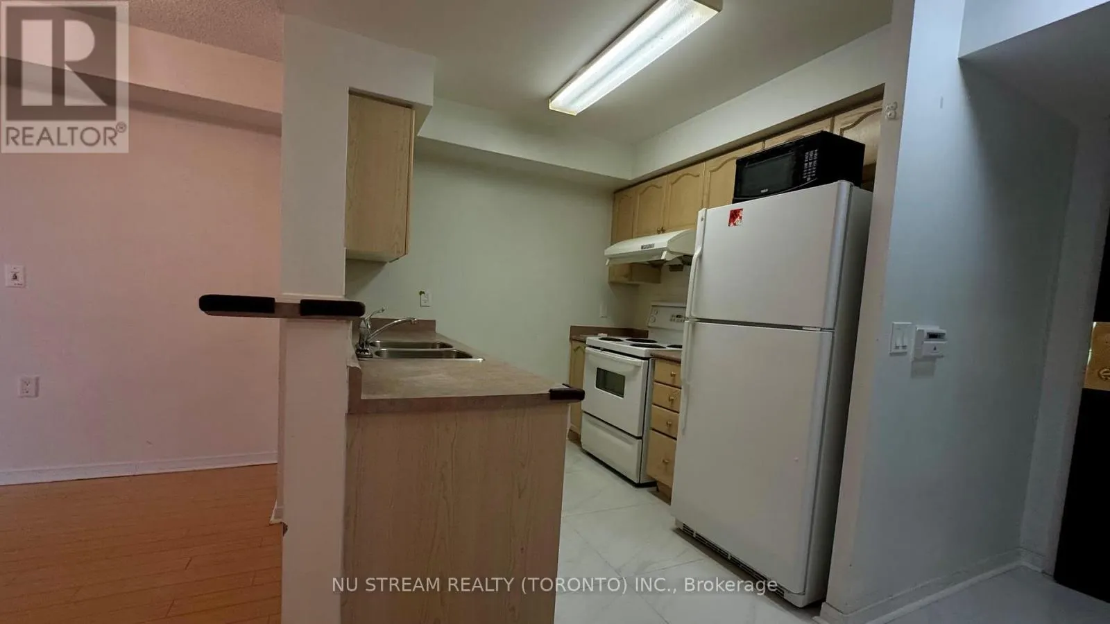 1106 - 20 OLIVE AVENUE