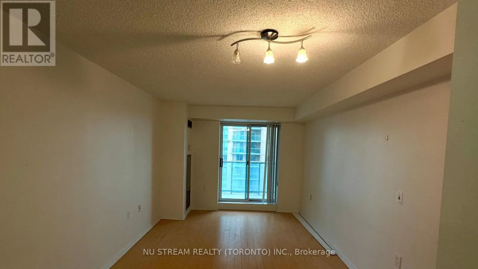 1106 - 20 OLIVE AVENUE