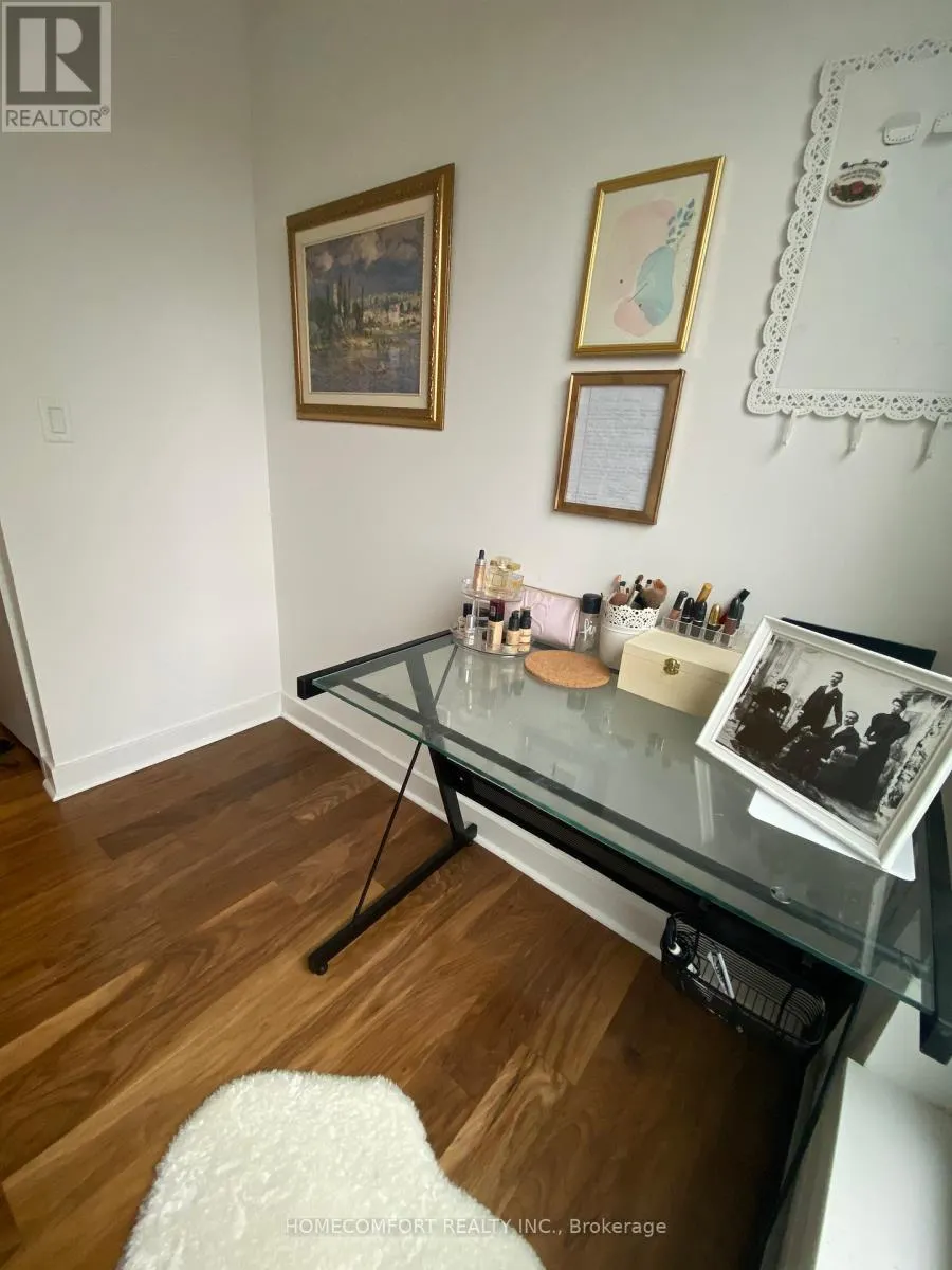 405 - 58 ORCHARD VIEW BOULEVARD