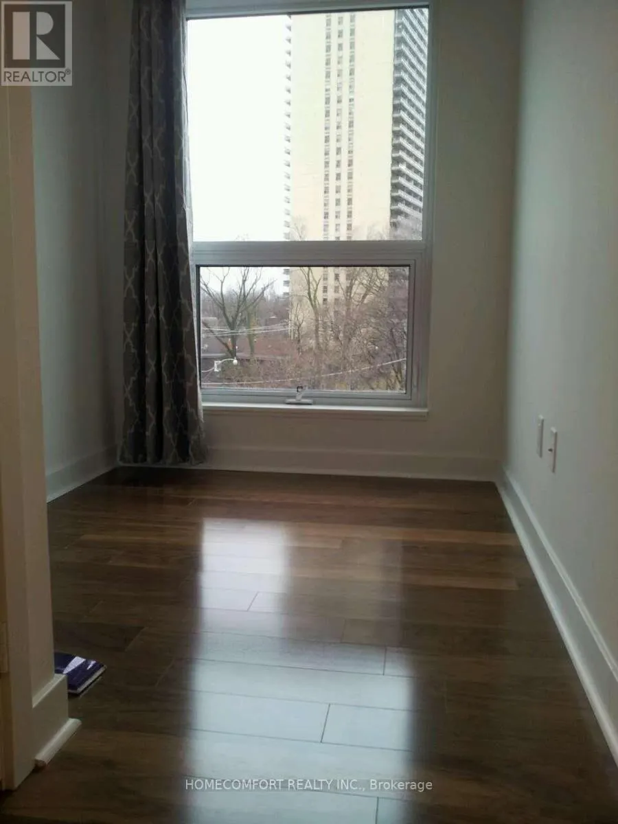 405 - 58 ORCHARD VIEW BOULEVARD