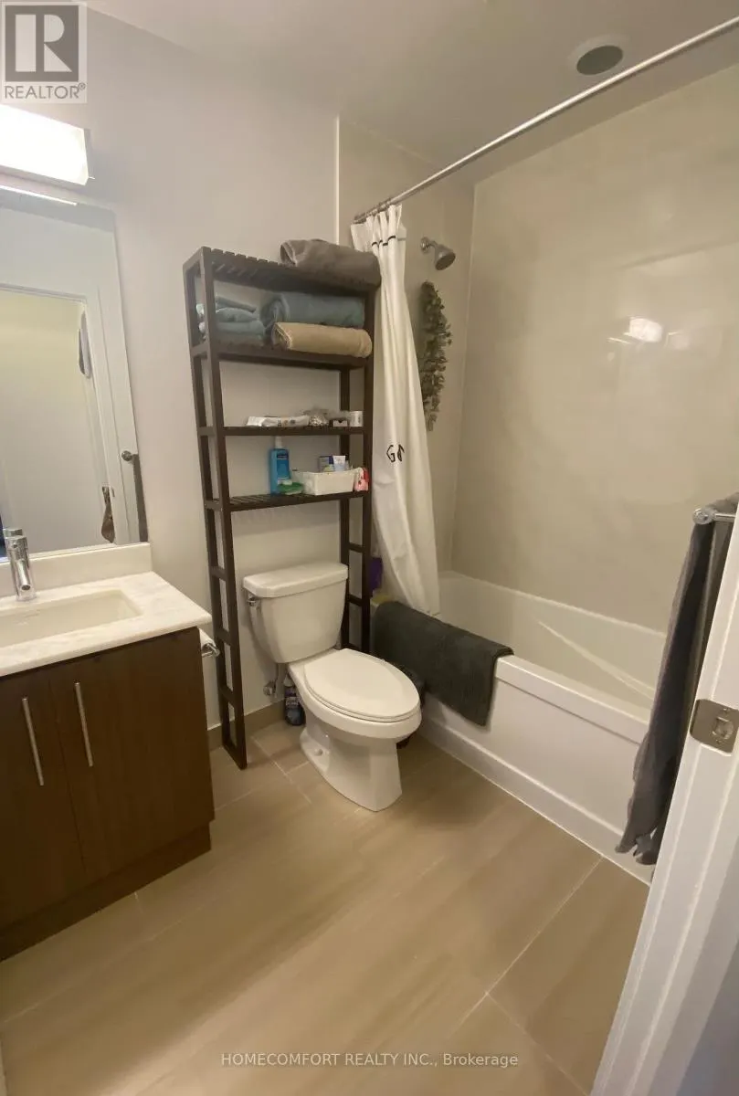 405 - 58 ORCHARD VIEW BOULEVARD