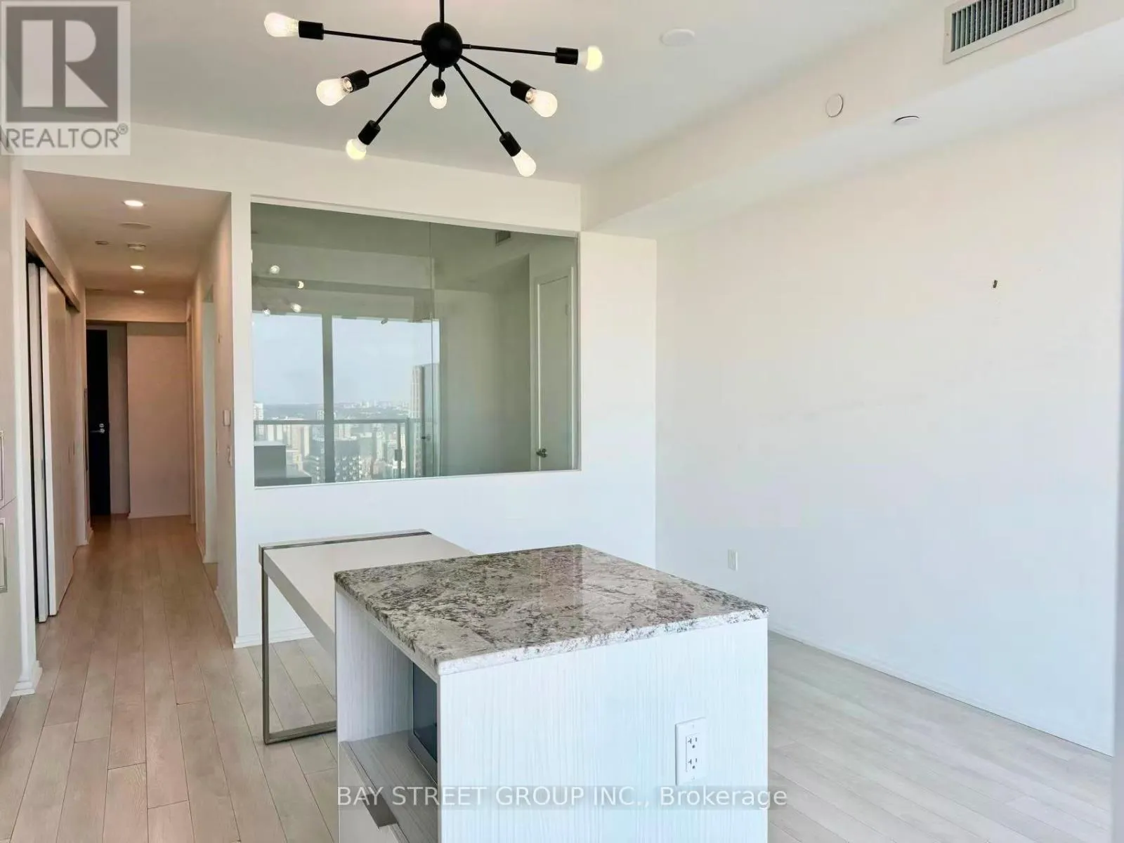4003 - 197 YONGE STREET