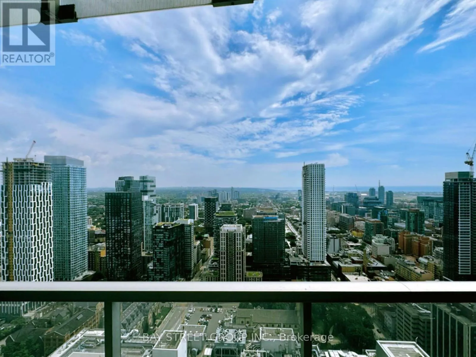 4003 - 197 YONGE STREET