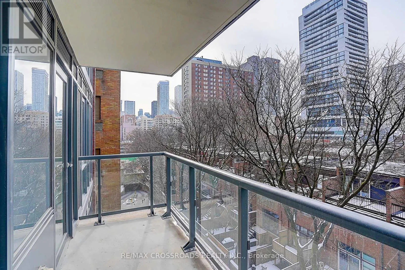 520 - 308 JARVIS STREET