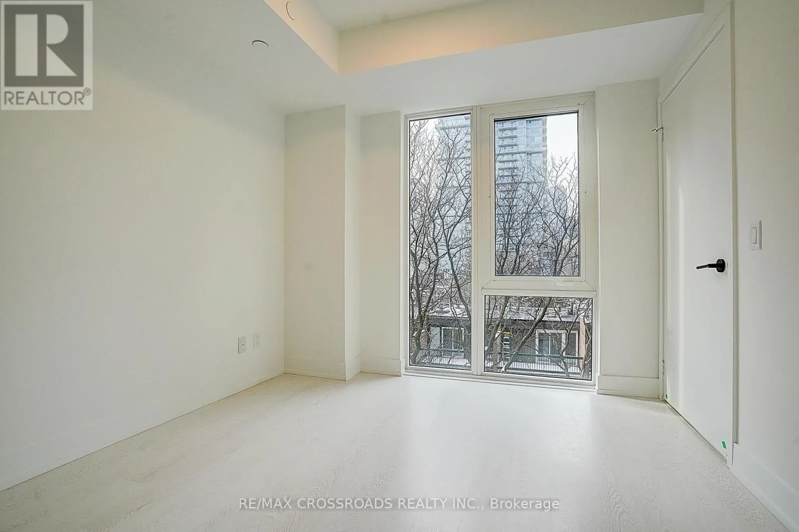 520 - 308 JARVIS STREET