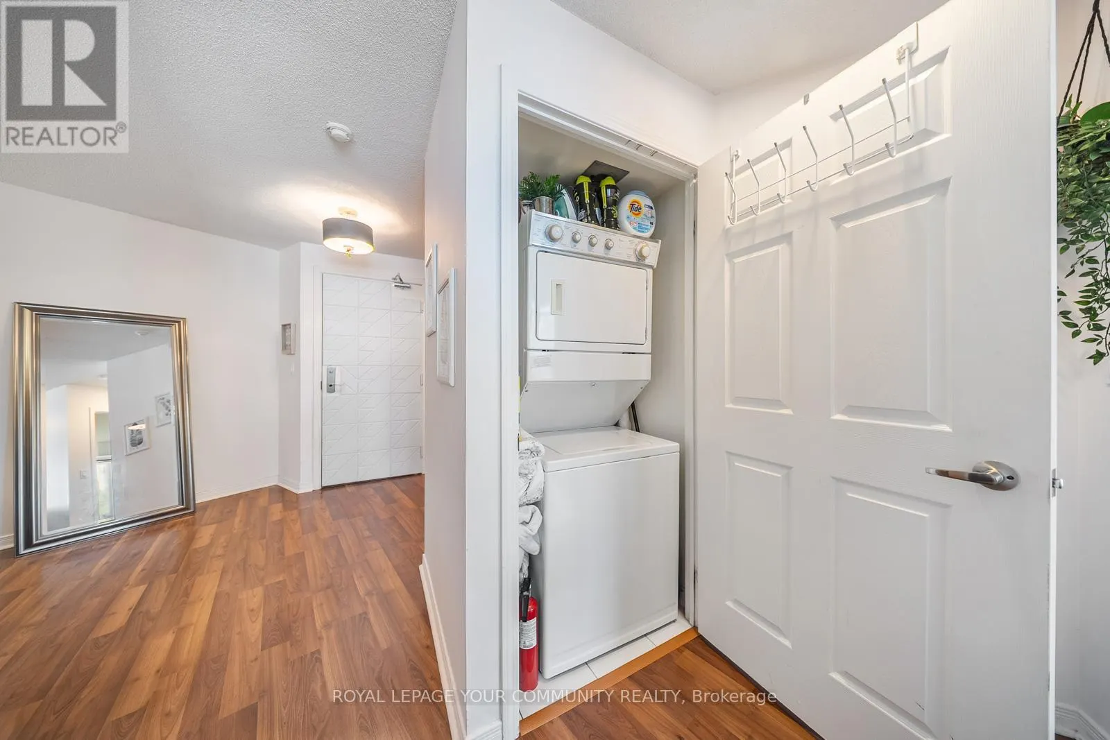 716 - 18 VALLEY WOODS ROAD