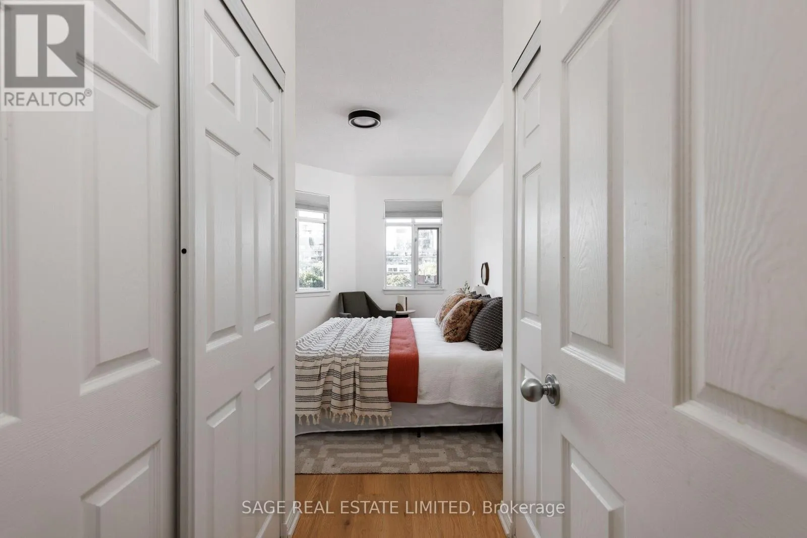 615 - 550 FRONT STREET W