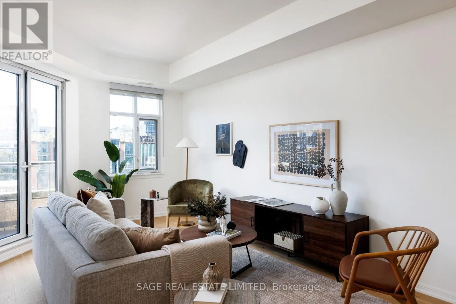 615 - 550 FRONT STREET W