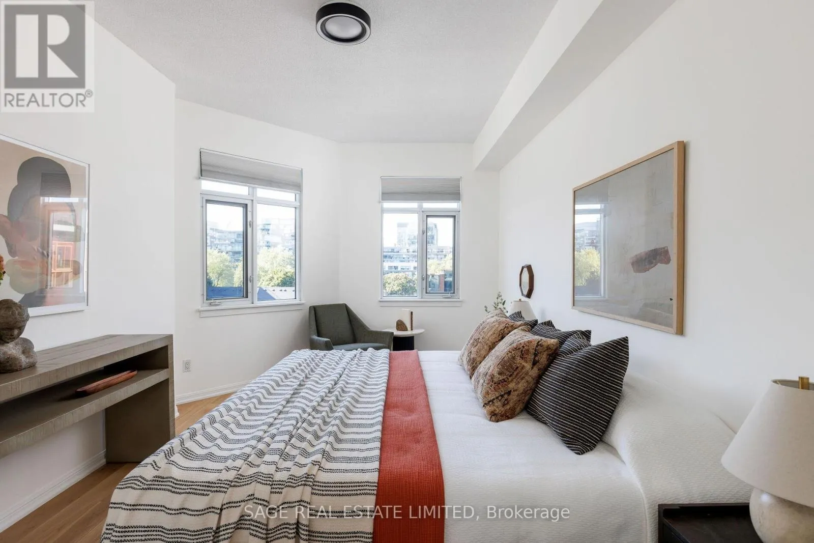 615 - 550 FRONT STREET W