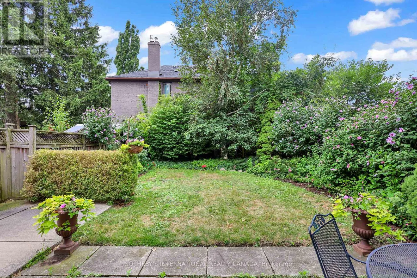 72 JEDBURGH ROAD