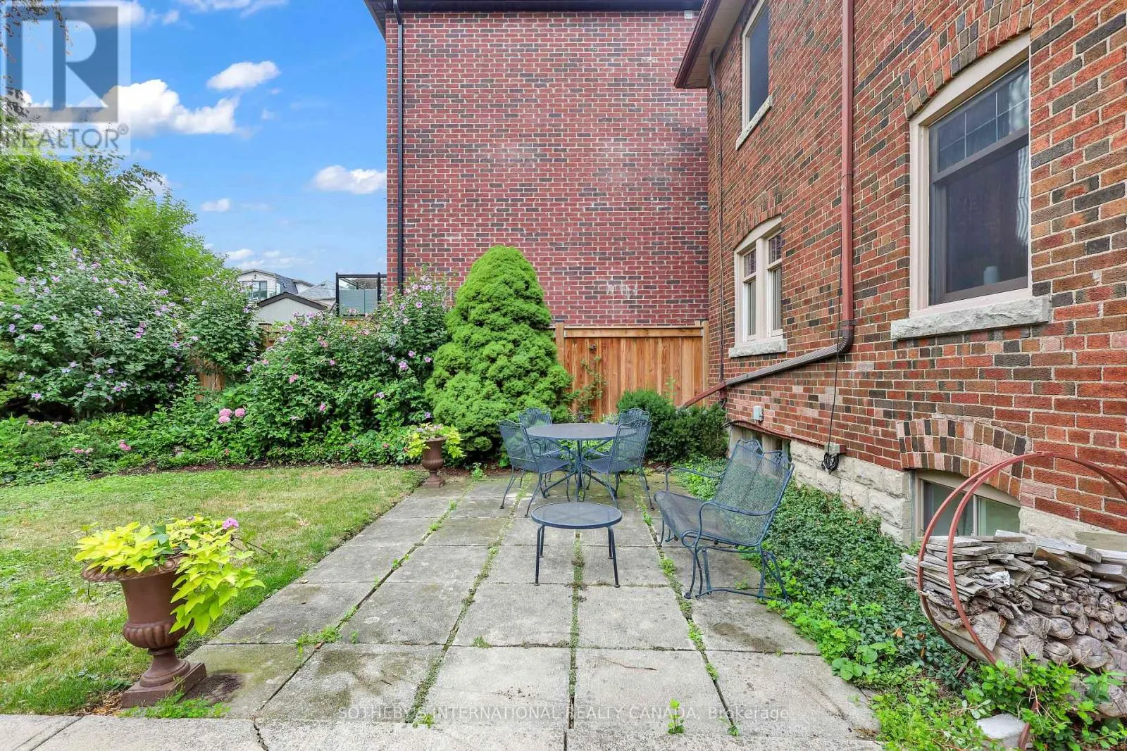 72 JEDBURGH ROAD