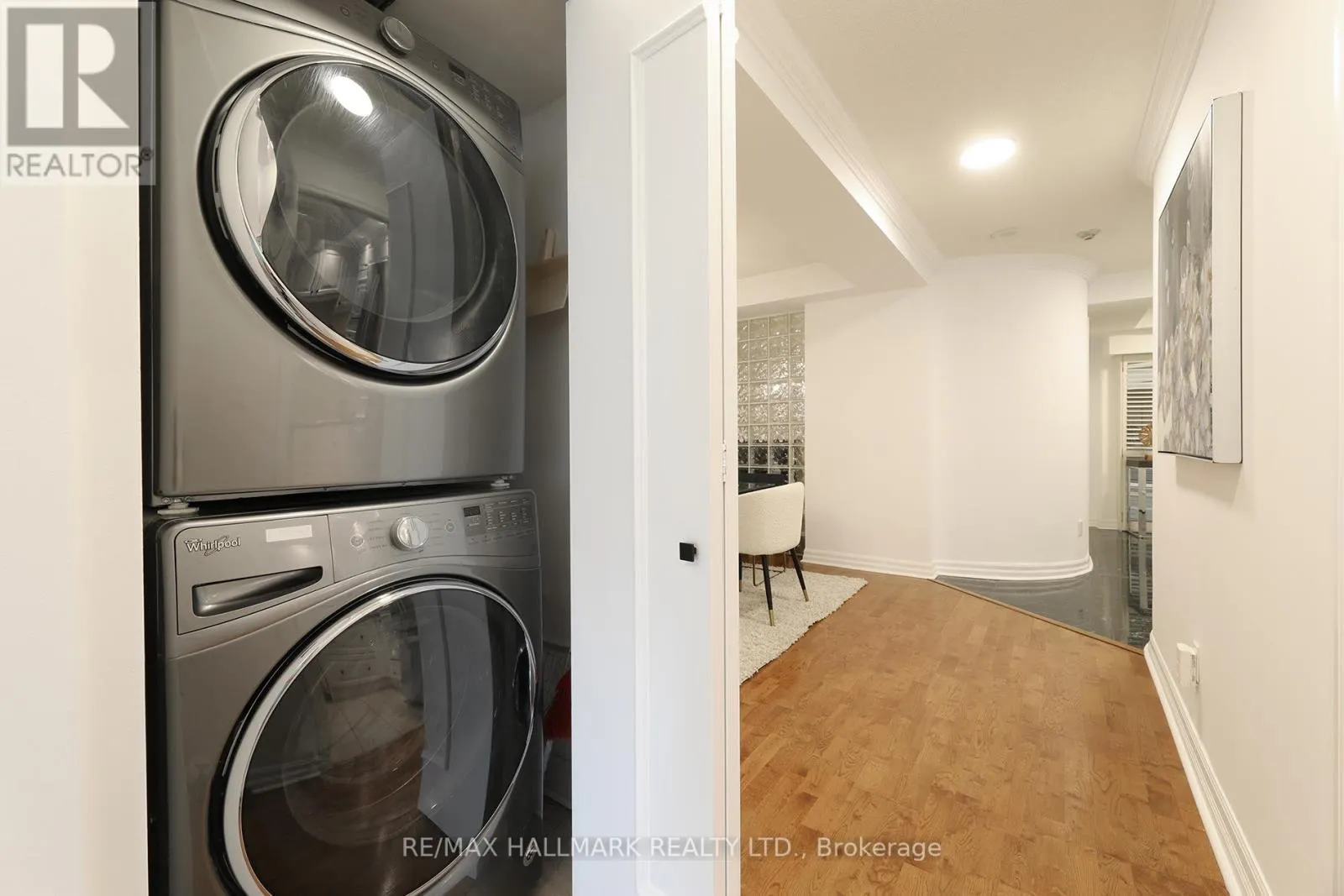 609 - 2727 YONGE STREET