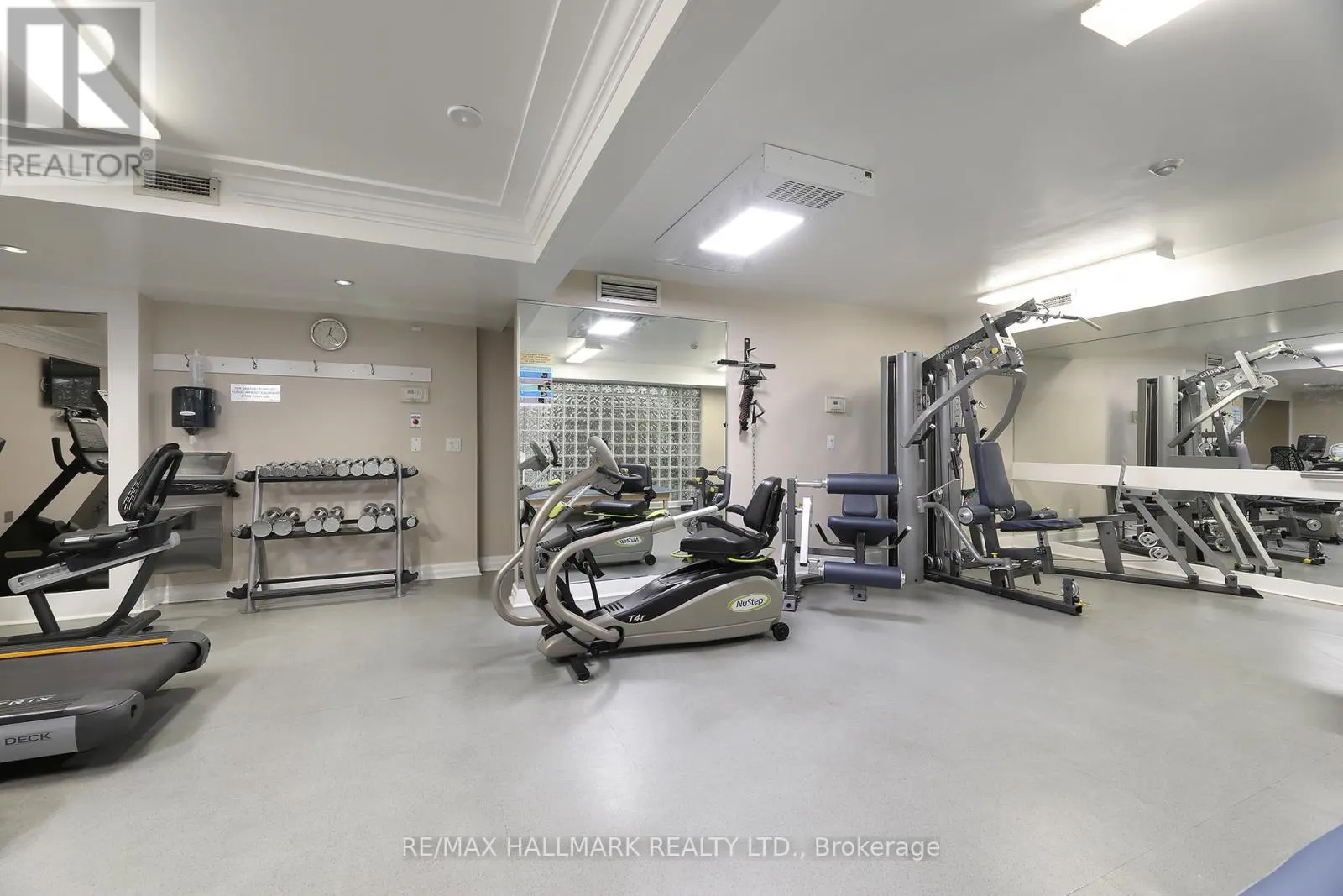 609 - 2727 YONGE STREET