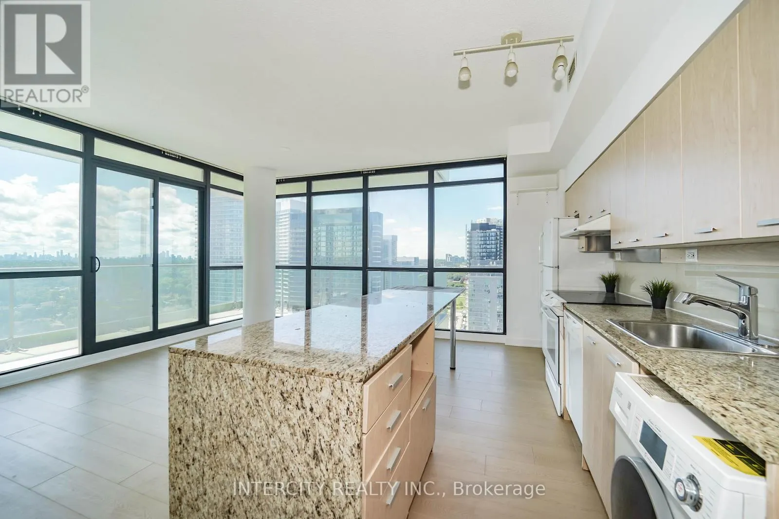 3002 - 29 SINGER COURT