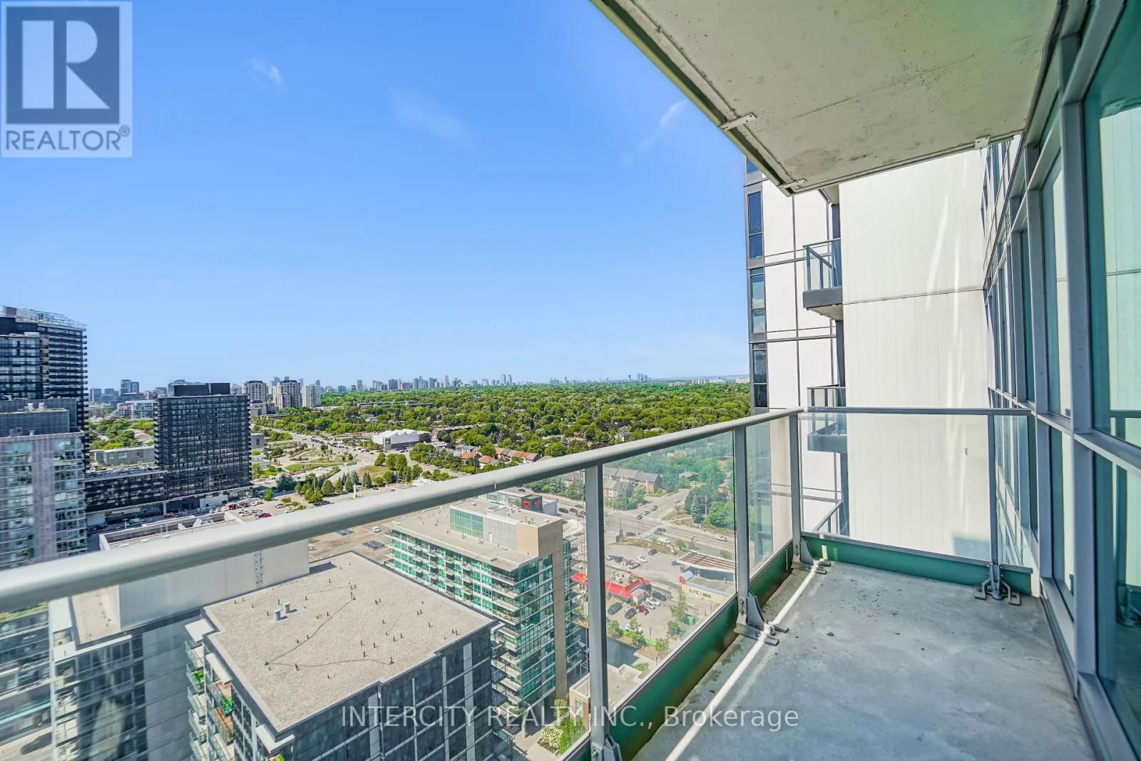 3002 - 29 SINGER COURT