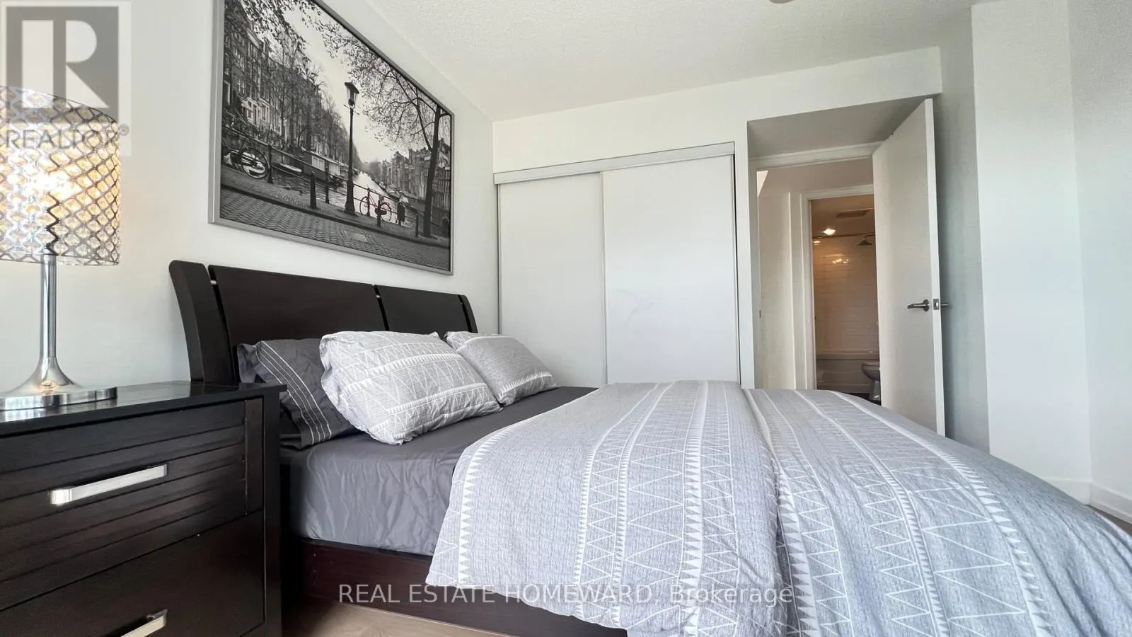 1512 - 38 DAN LECKIE WAY