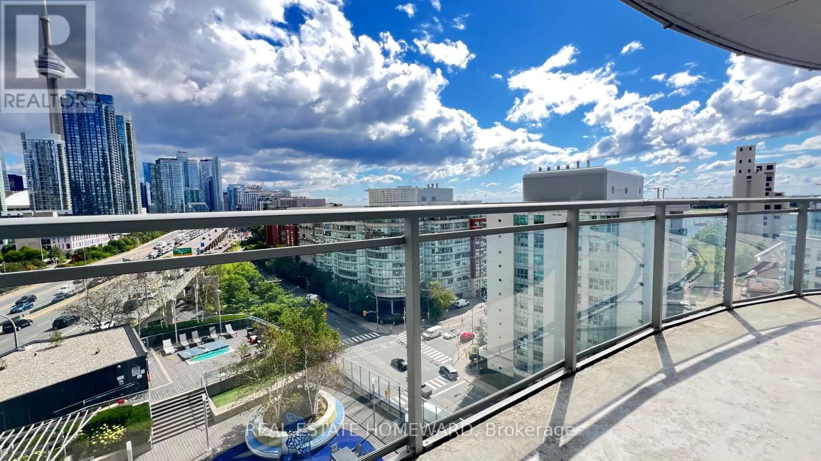 1512 - 38 DAN LECKIE WAY