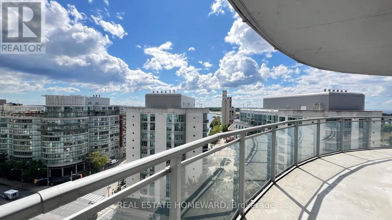 1512 - 38 DAN LECKIE WAY
