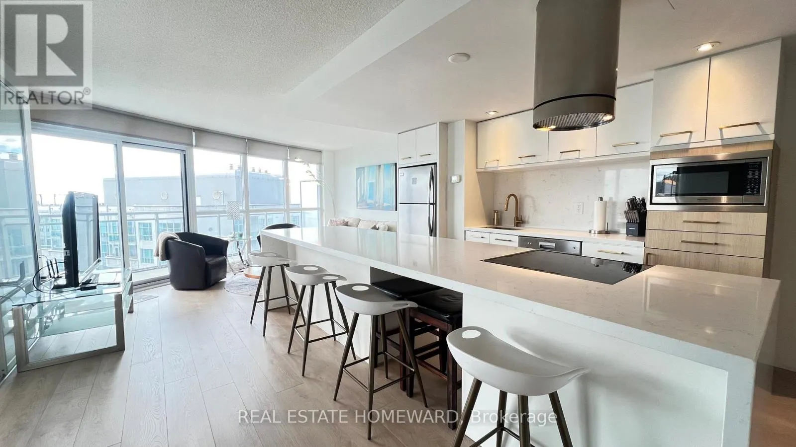 1512 - 38 DAN LECKIE WAY