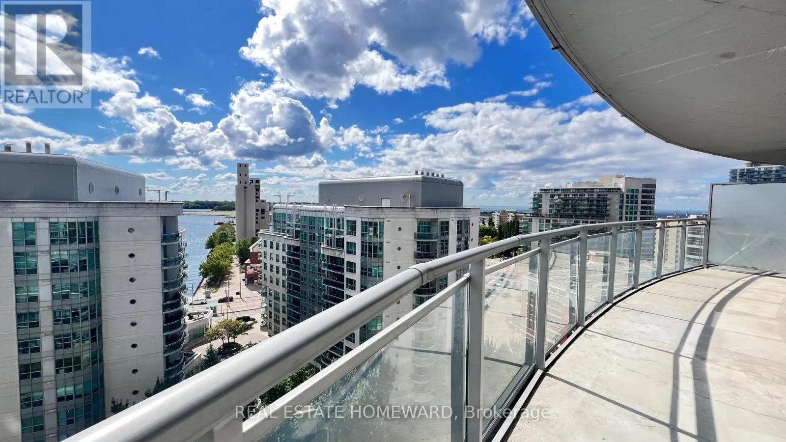 1512 - 38 DAN LECKIE WAY