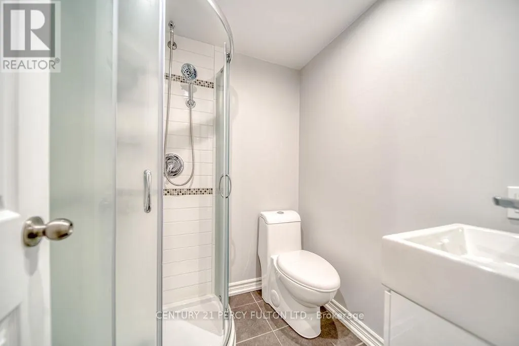 111 - 57 GOLDEN APPLEWAY