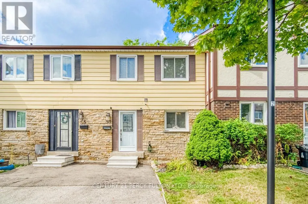 111 - 57 GOLDEN APPLEWAY