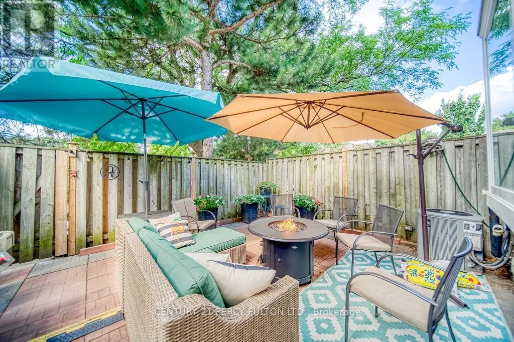 111 - 57 GOLDEN APPLEWAY