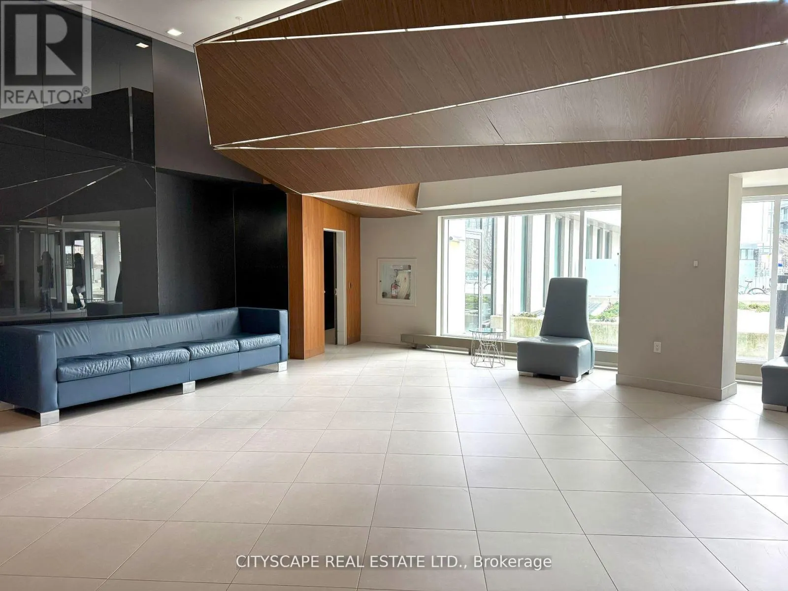 3901 - 75 QUEENS WHARF ROAD