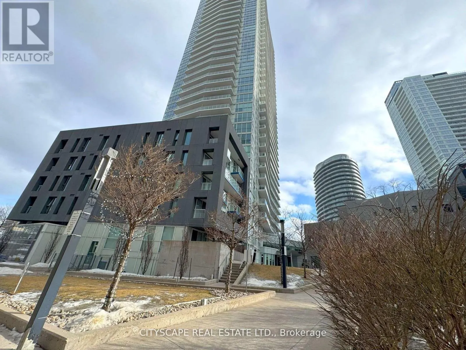 3901 - 75 QUEENS WHARF ROAD