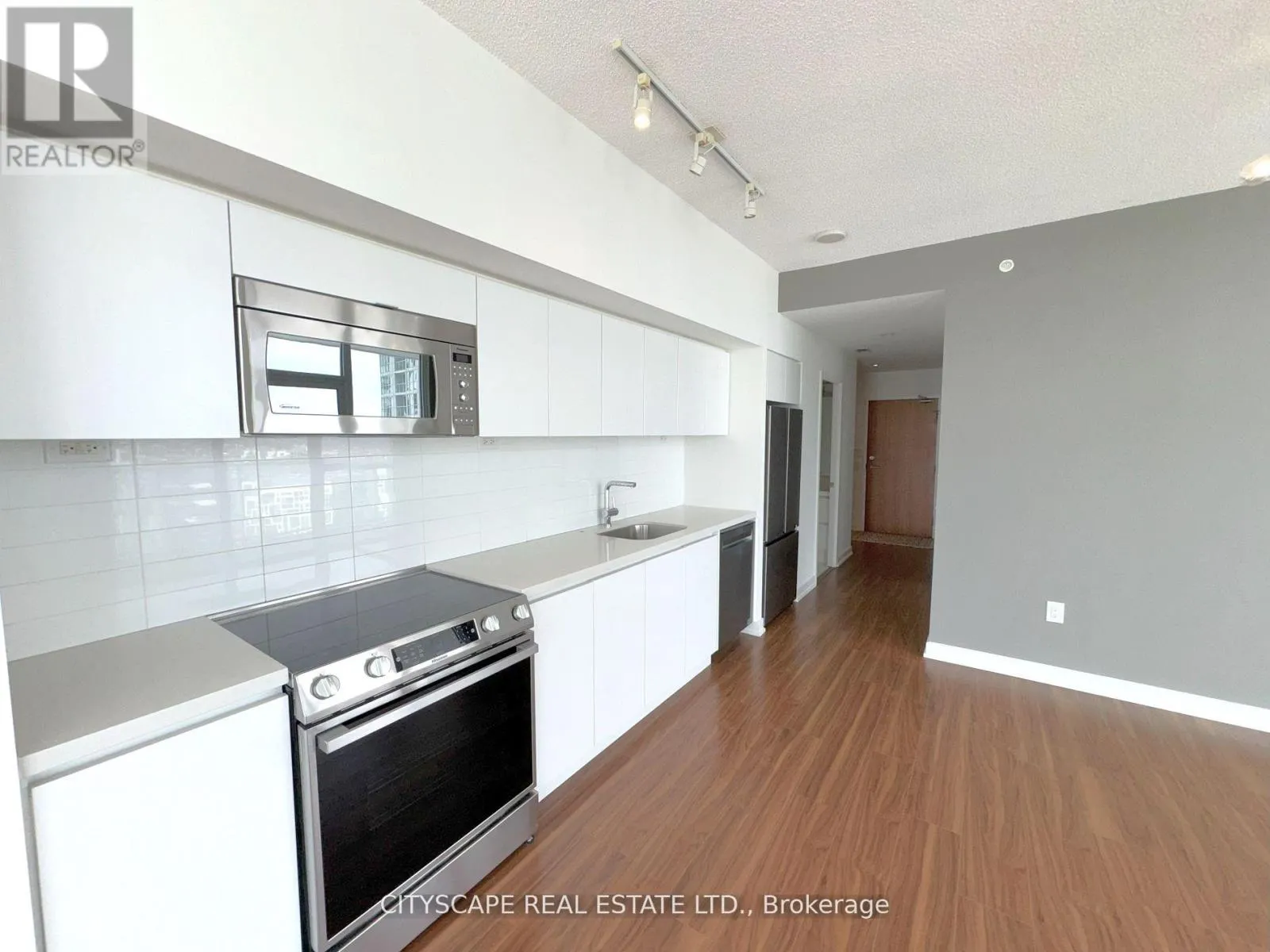 3901 - 75 QUEENS WHARF ROAD