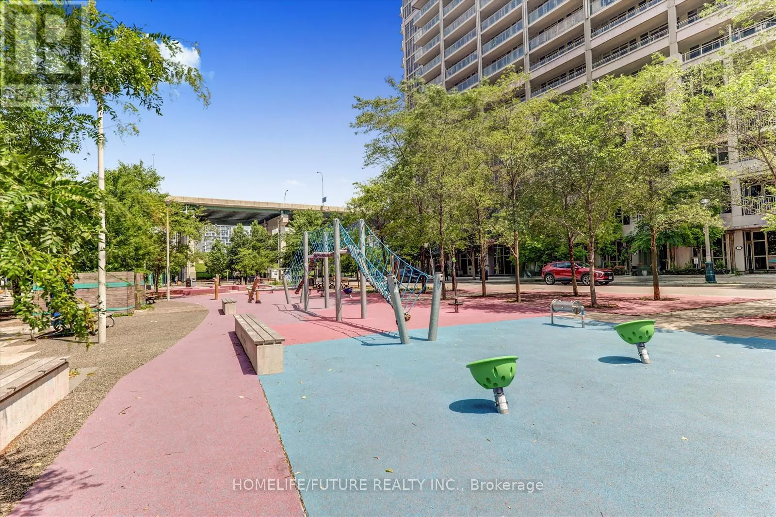 1011 - 215 FORT YORK BOULEVARD