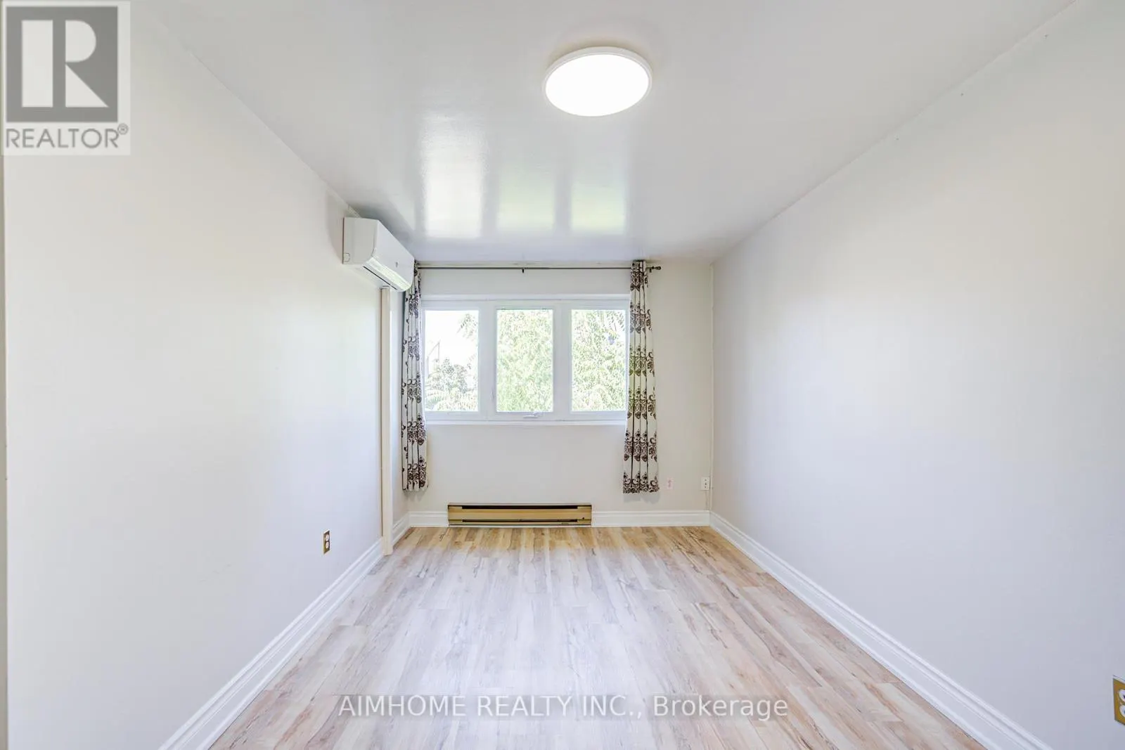 7 SAND FERN WAY