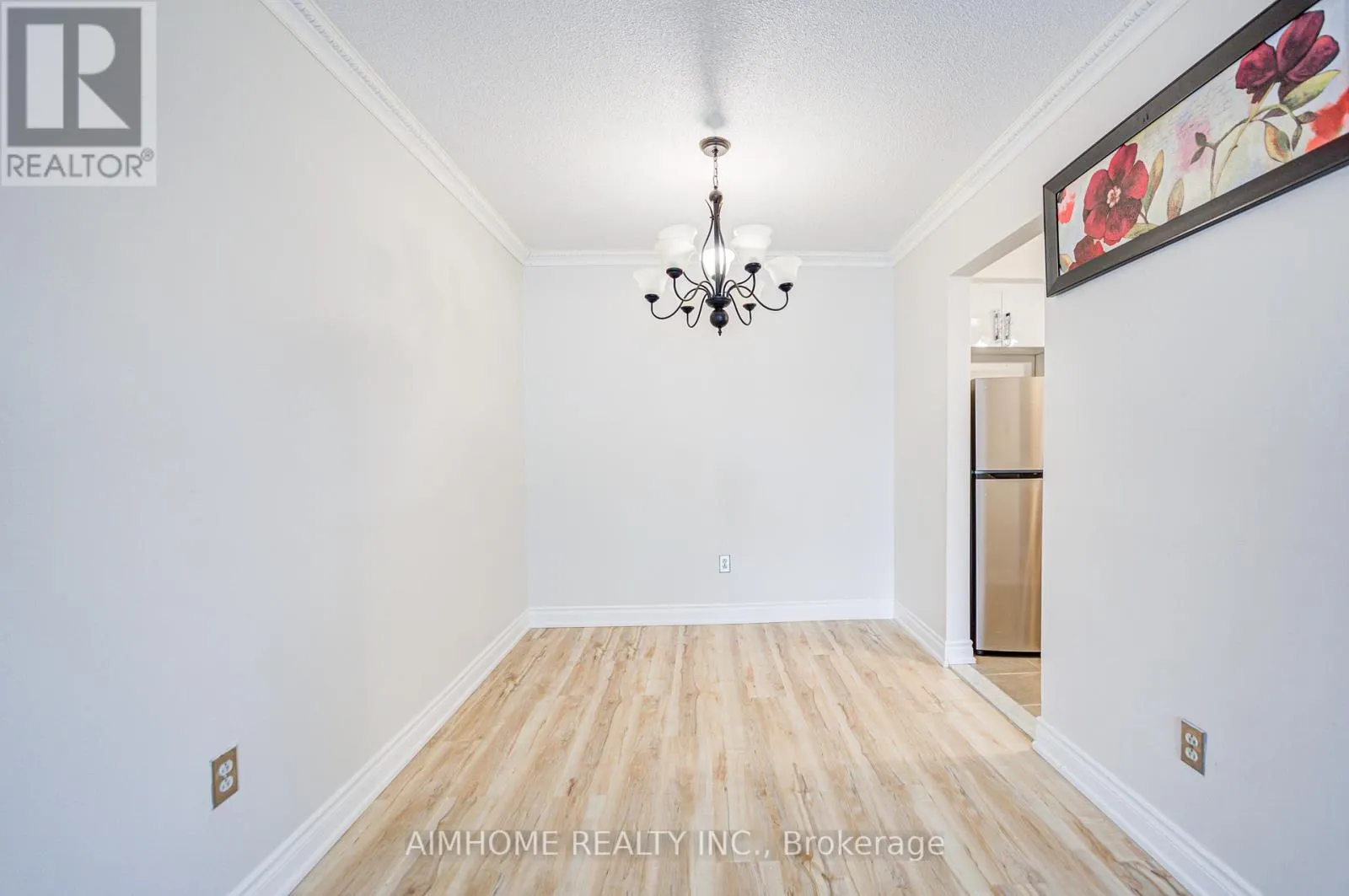 7 SAND FERN WAY