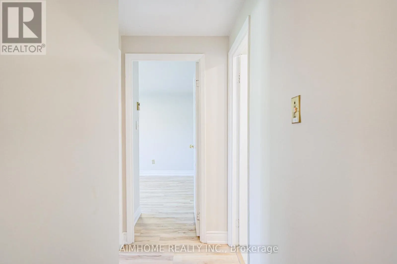 7 SAND FERN WAY