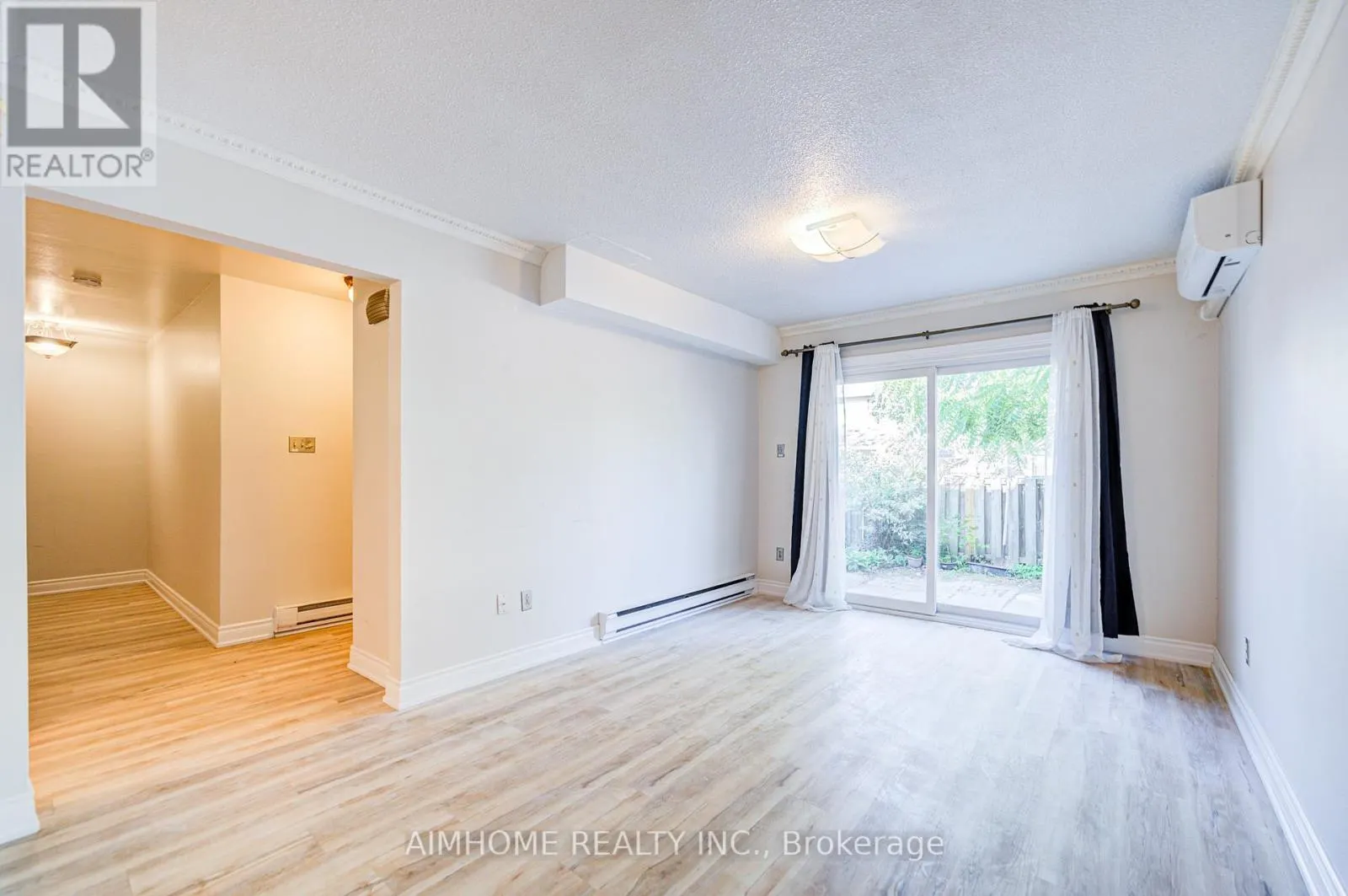 7 SAND FERN WAY