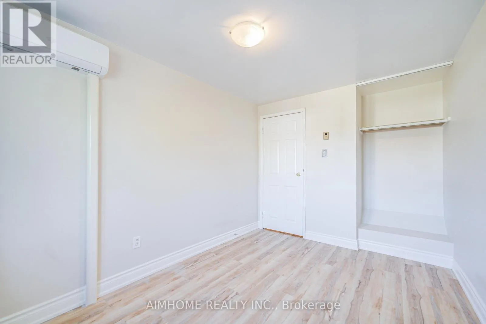 7 SAND FERN WAY
