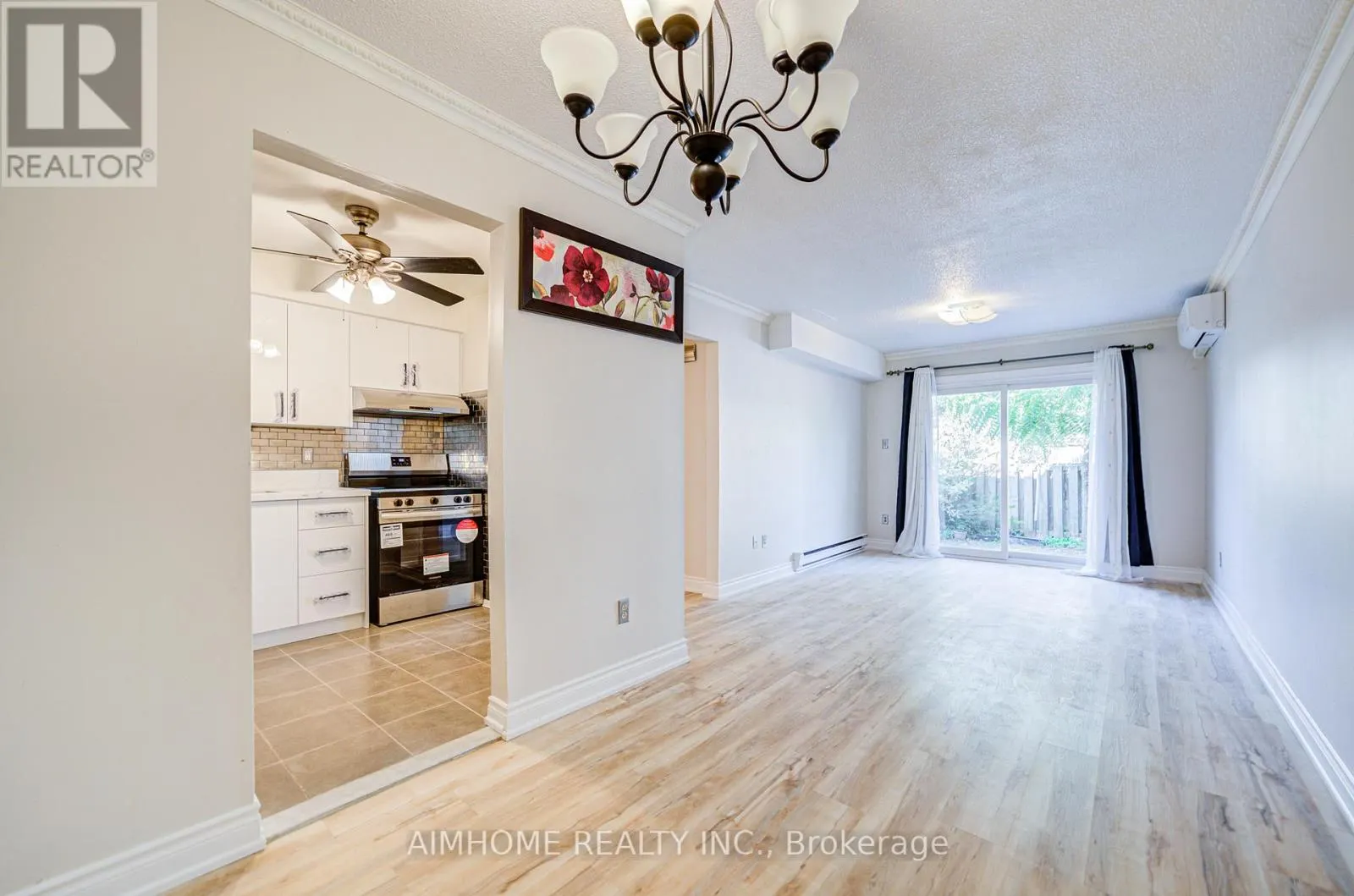 7 SAND FERN WAY