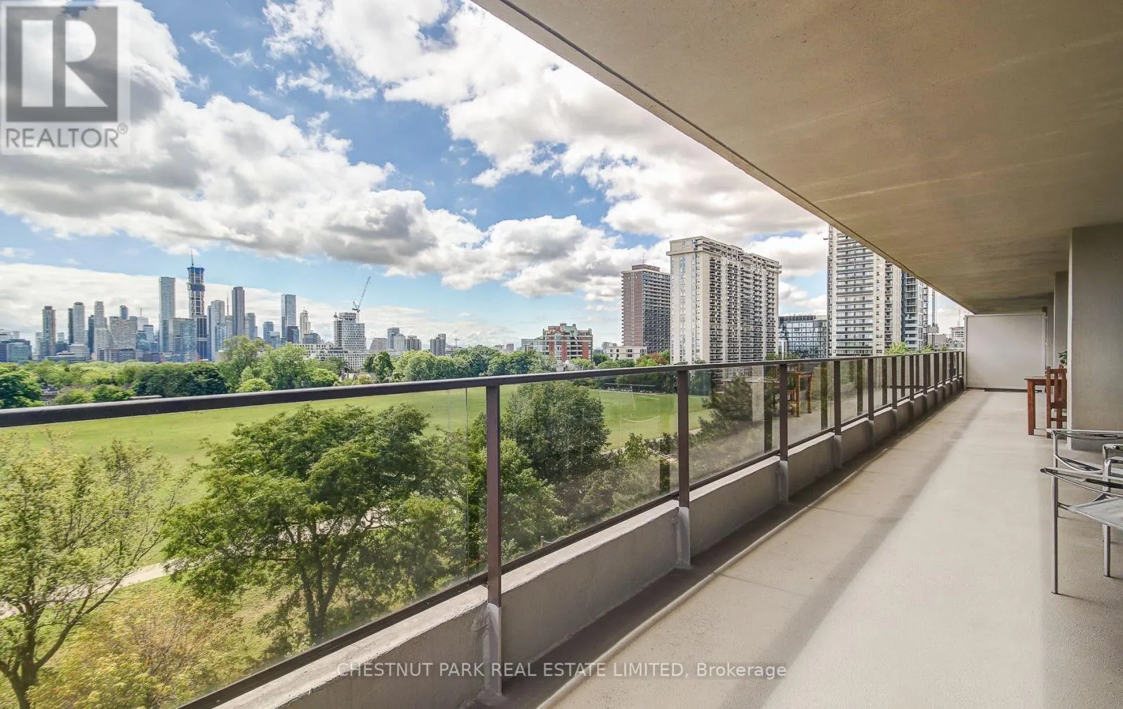 704/05 - 10 AVOCA AVENUE