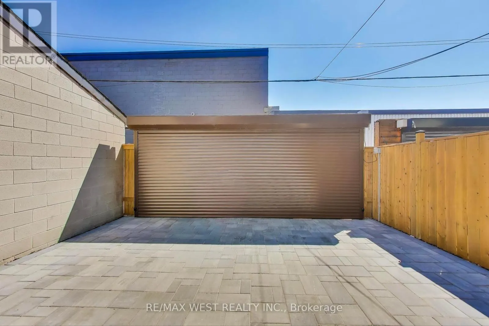 21 ROLYAT STREET