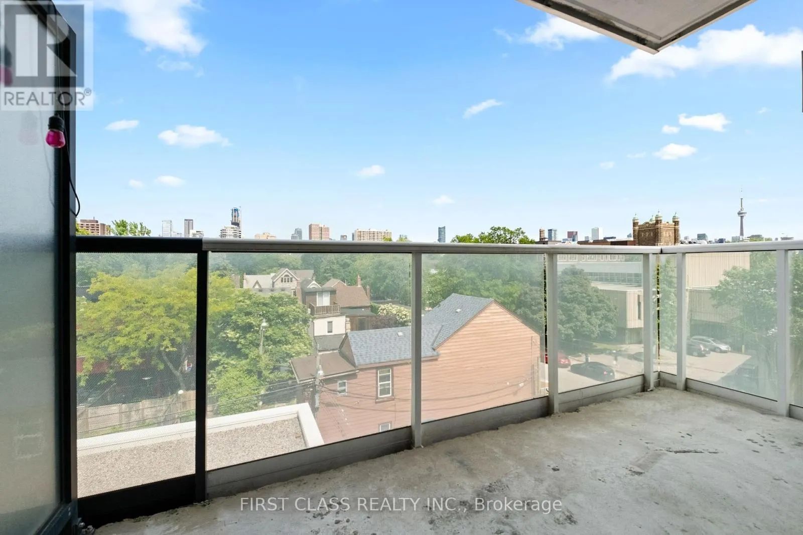 413 - 783 BATHURST STREET