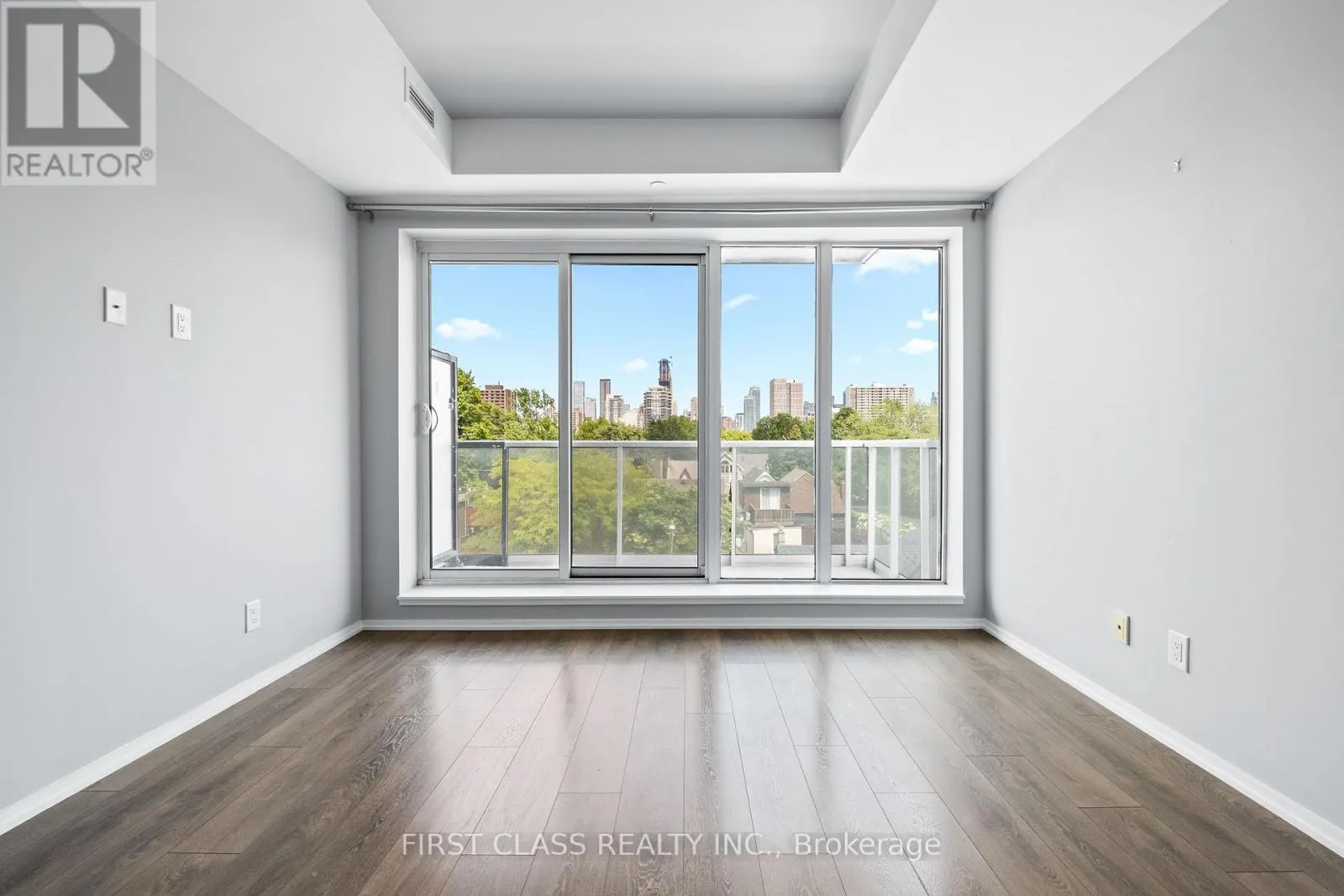 413 - 783 BATHURST STREET
