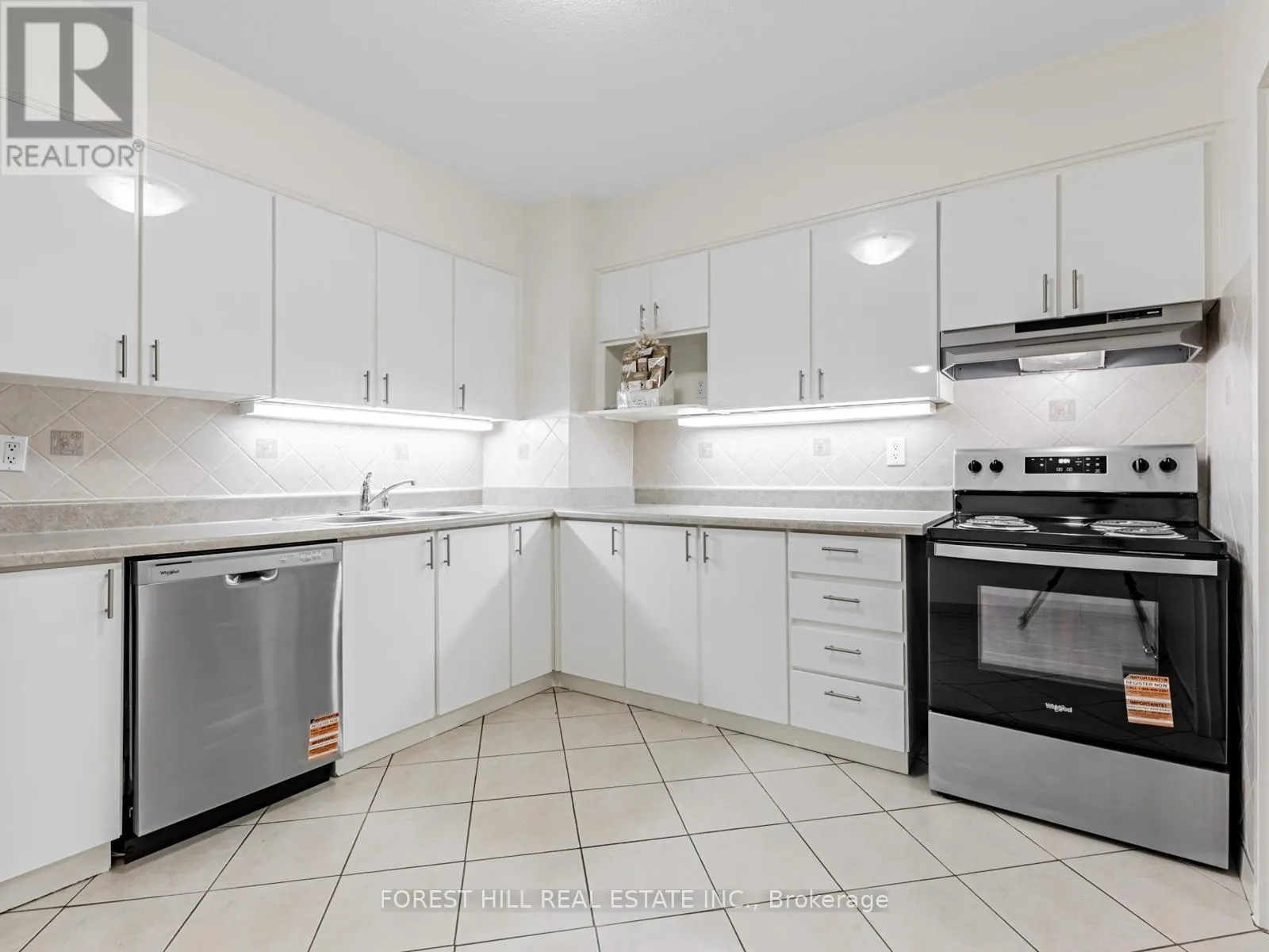 PL5 - 4001 BAYVIEW AVENUE