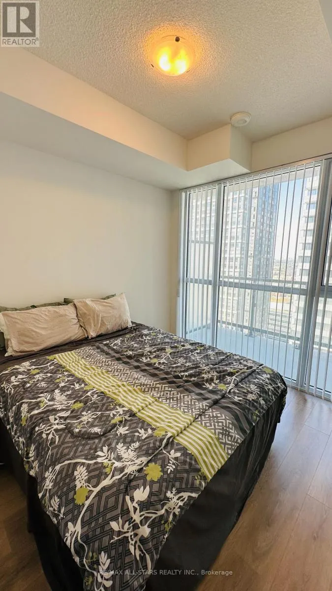 3608 - 87 PETER STREET