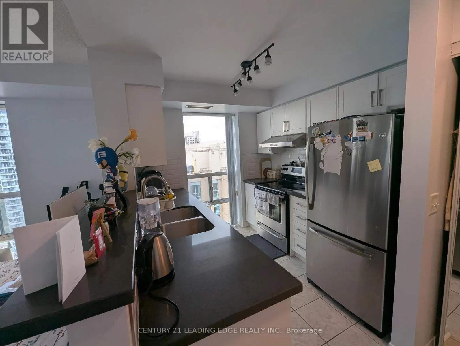 2509 - 22 OLIVE AVENUE