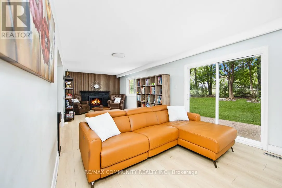 168 KINGSLAKE ROAD
