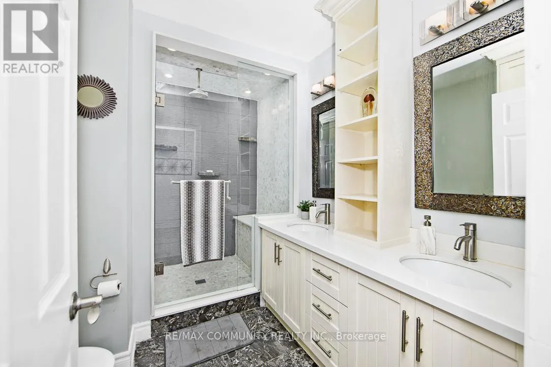 168 KINGSLAKE ROAD
